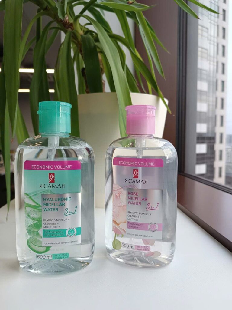 Ảnh thật hai chai nước tẩy trang YA SAMAYA Hyaluronic và Rose